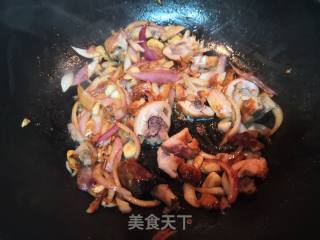 奥尔良鸡肉炒荷兰豆的做法步骤：4