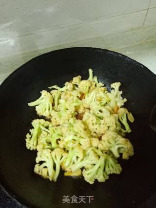 番茄炒菜花的做法步骤：7