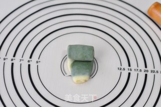 抹茶红豆酥的做法步骤：12