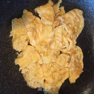 青椒香干炒鸡蛋的做法步骤：4