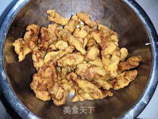 香炸脆皮酥肉的做法步骤：12