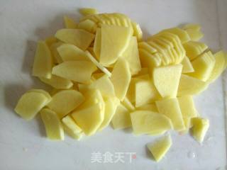 #快手素菜#  凉拌土豆片的做法步骤：1