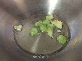 绣球秋葵的做法步骤：1