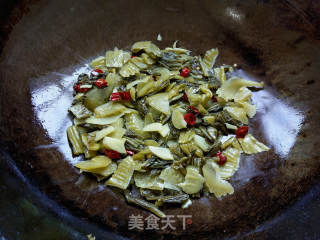 酸菜焖鱼的做法步骤：9
