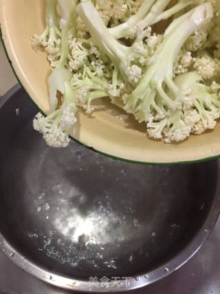 白灼台山白菜花的做法步骤：2