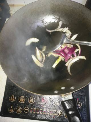 新疆羊肉抓饭的做法步骤：3