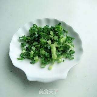 鸡蛋煎饼的做法步骤：2