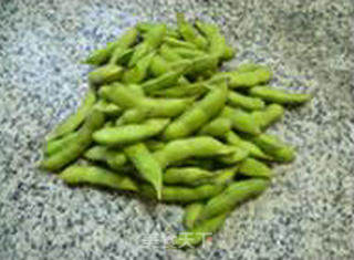 香糟茭白毛豆的做法步骤：2