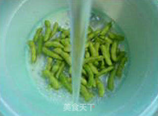 香糟茭白毛豆的做法步骤：4