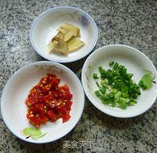 茄子拌鱿鱼的做法步骤：3
