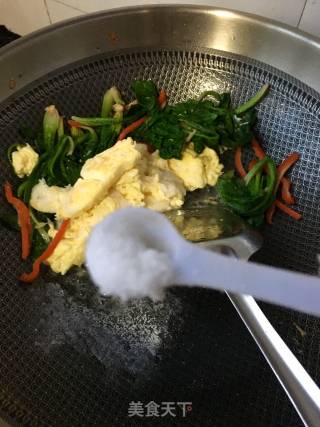 少油版菠菜炒鹅蛋的做法步骤：12
