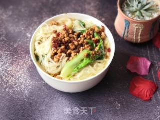 酸辣排骨面的做法步骤：8