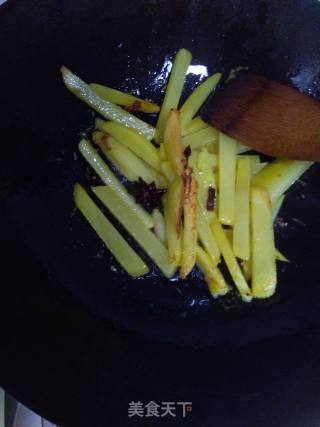 芹菜炒土豆条的做法步骤：7
