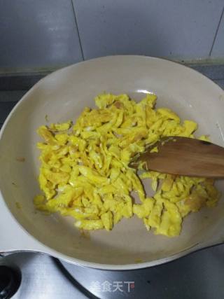 韭黄炒鸡蛋的做法步骤：9