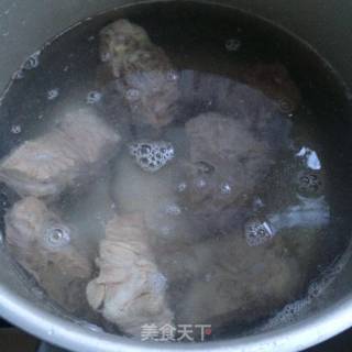 清炖龙骨汤的做法步骤：3