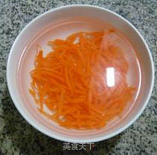胡萝卜拌海蜇的做法步骤：7