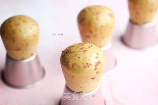玫瑰红糖发糕----女神节就要吃点滋润哒的做法步骤：11