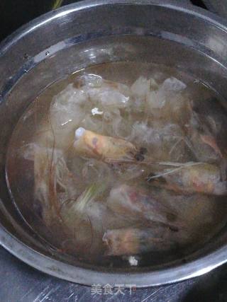 虾油热汤面的做法步骤：2