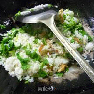 香菜鸡蛋炒饭的做法步骤：9