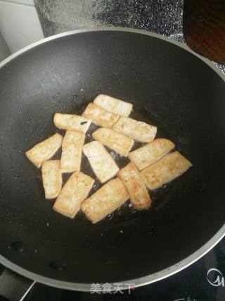青椒洋葱烧豆腐的做法步骤：6