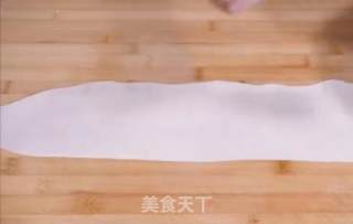 面粉和五珍粉这样组合做成的韭菜盒子，皮薄馅足，劲道爽口，还可以防止韭菜伤胃!步骤超详细！的做法步骤：10
