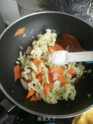菜花胡萝卜炒肉的做法步骤：13