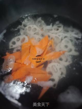 荷塘小炒的做法步骤：1