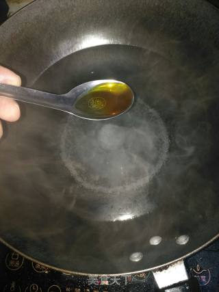 香烤韭菜圈的做法步骤：3