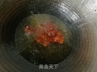 蒜苗炒肉的做法步骤：4