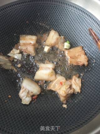 千张蒜泥白肉炒苔菜的做法步骤：7
