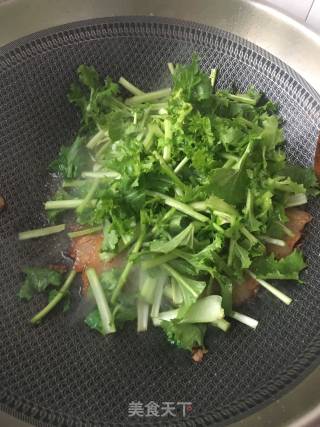 千张蒜泥白肉炒苔菜的做法步骤：9