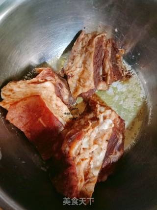 蒸牛肉的做法步骤：1