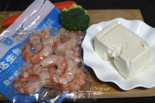 虾仁豆腐的做法步骤：1