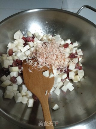 香煎芋头糕的做法步骤：4