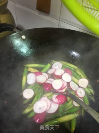 芦笋炒牛肉的做法步骤：8