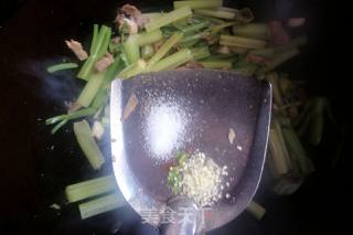 清炒芹菜的做法步骤：8