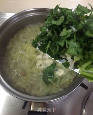 肉丸白菜芜茜汤的做法步骤：7