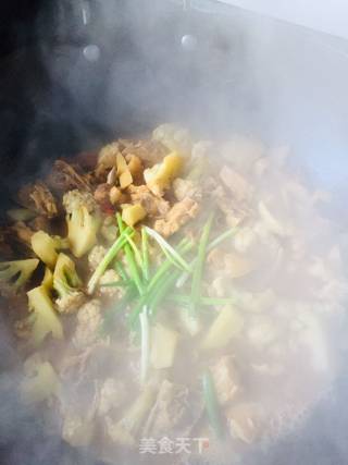 腊鸡烧菜花的做法步骤：11