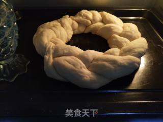花环面包的做法步骤：12