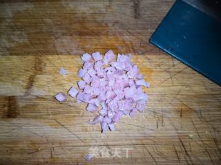 榨菜火腿芹菜疙瘩汤的做法步骤：3