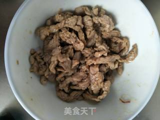 牛肉海鲜菇的做法步骤：5