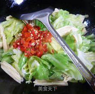 腐竹炒牛心菜的做法步骤：8