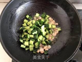 清炒虾仁的做法步骤：7