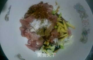 小饼肉卷的做法步骤：2