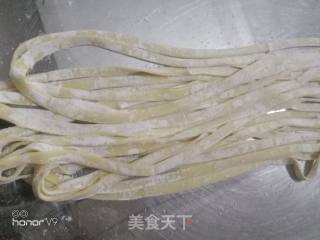 肉末西红柿炒面的做法步骤：1