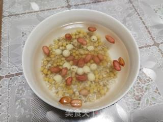 五谷豆浆的做法步骤：2