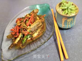 家常红烧咸鱼的做法步骤：5