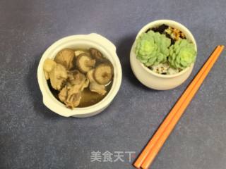 香菇炖草鸡（砂锅版)的做法步骤：5