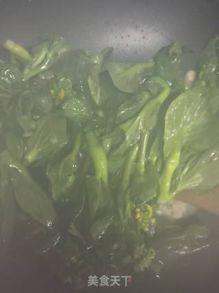 清炒小菜花的做法步骤：2