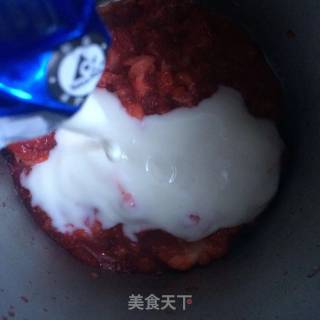 草莓奶昔的做法步骤：4